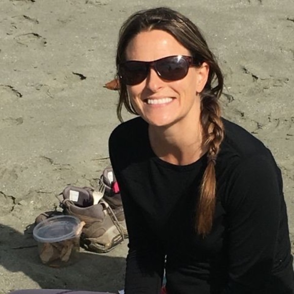 Meet your Posher, Deb - Picture 1 of 1